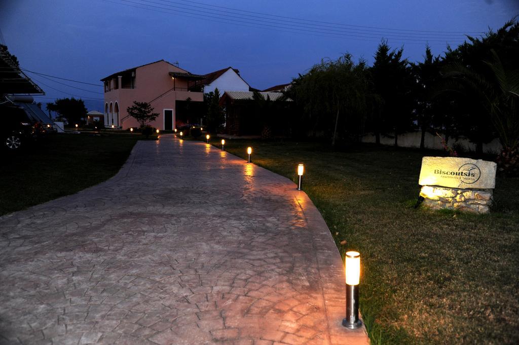 Biscoutsis Apartments & Studios Kávos Exterior foto
