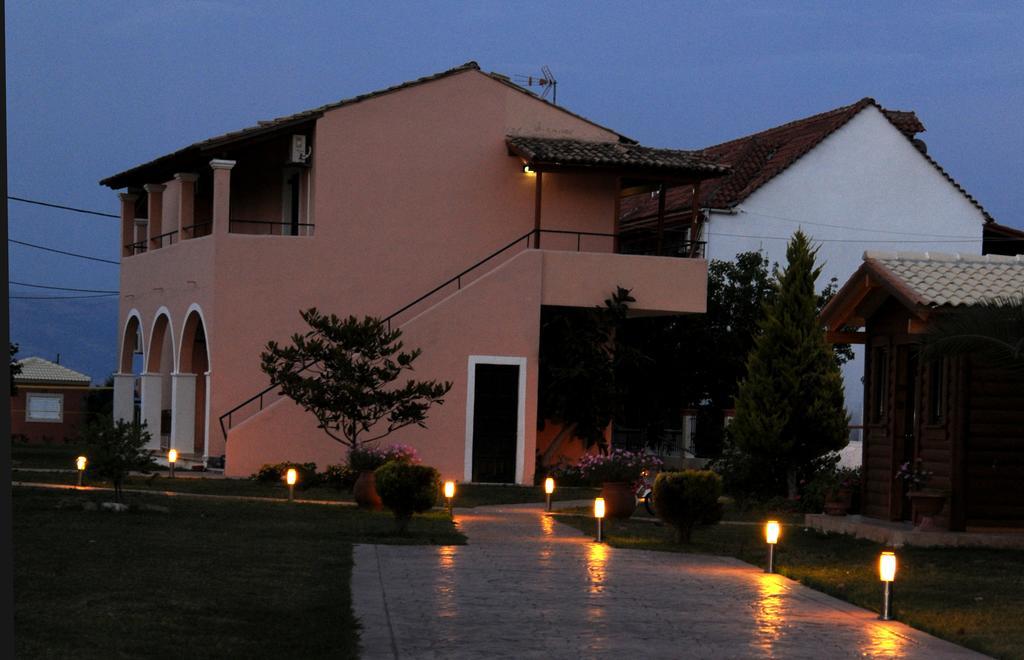 Biscoutsis Apartments & Studios Kávos Exterior foto